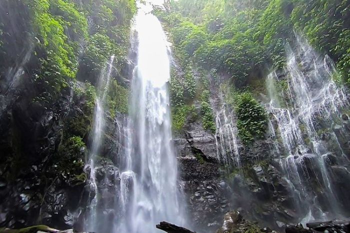 Pesona Air Terjun Curug Lawe, Semarang