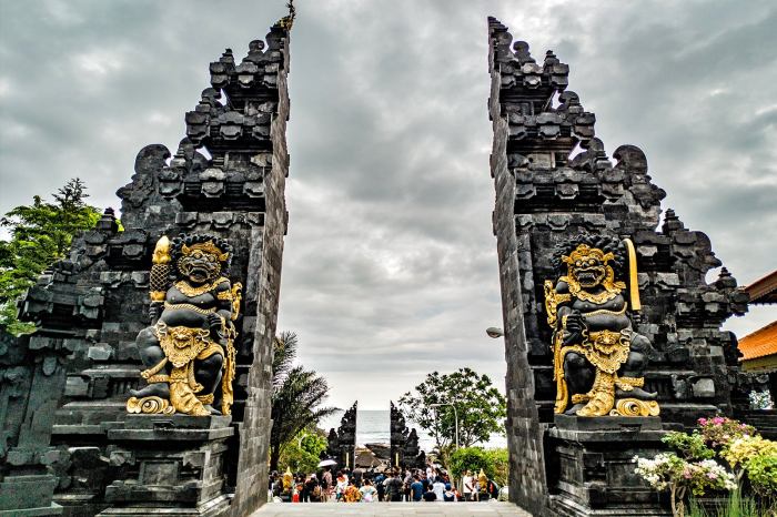 Tanah bali pura tempel holidayguru outbound