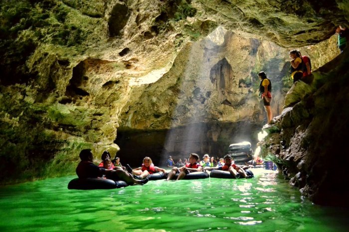 Pindul tubing gua goa jogja wisata yogyakarta alam tubbing eksotisme menikmati pakej eksotis rekomendasi terlupakan panoramanya banget