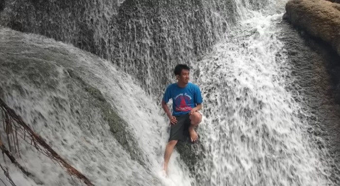 Keindahan Air Terjun Moramo, Sulawesi Tenggara