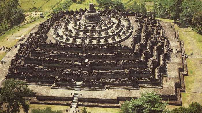 Borobudur magelang central yogyakarta hidden