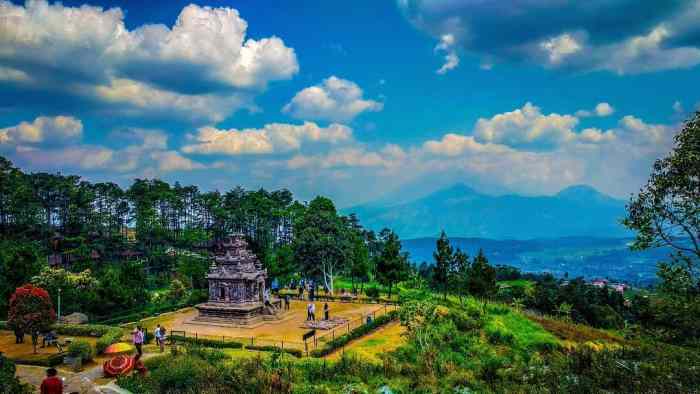 Songo gedong candi hinduism actively
