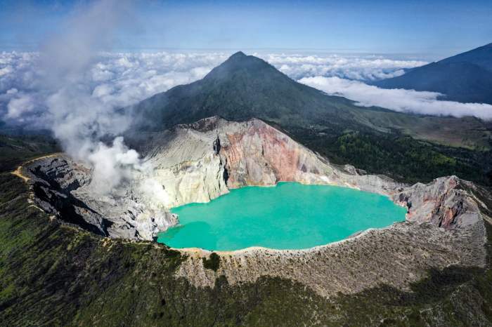 Ijen fire plateau crater bali nusa ubud ijenvolcanotour