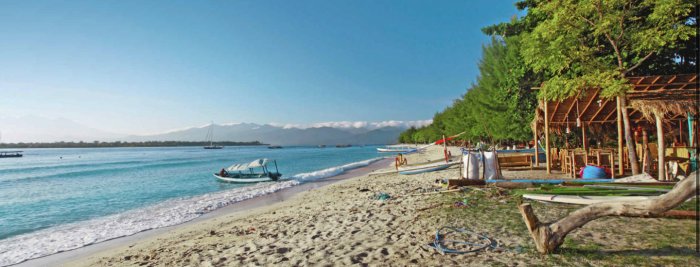 Gili trawangan island komodo tour guide package rinca islands indonesia gilis famous party dan