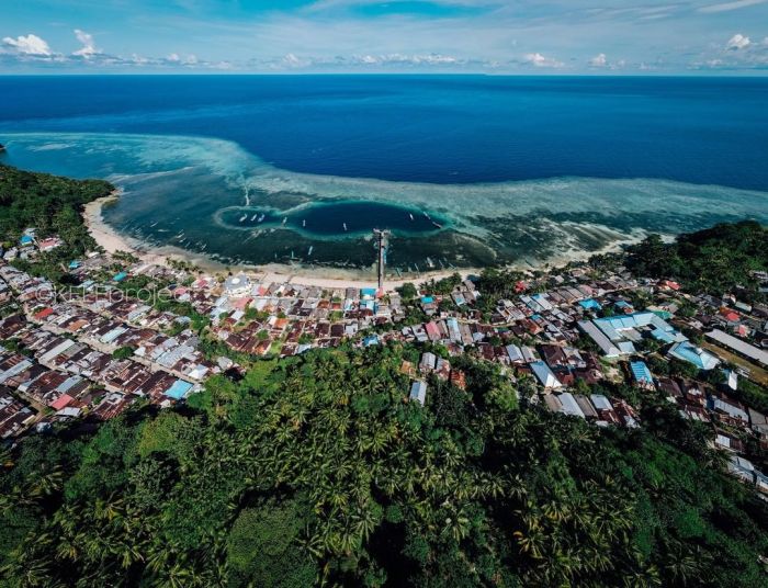 Neira pulau maluku destinasi tengah wisata blackxperience menarik kepulauan eksotisnya mengada pernah menyimpan dermaga keindahan kekayaan alamnya ribu beribu memanjakan