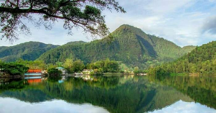 Sarangan telaga magetan timur jawa menyusuri keindahan lokasi