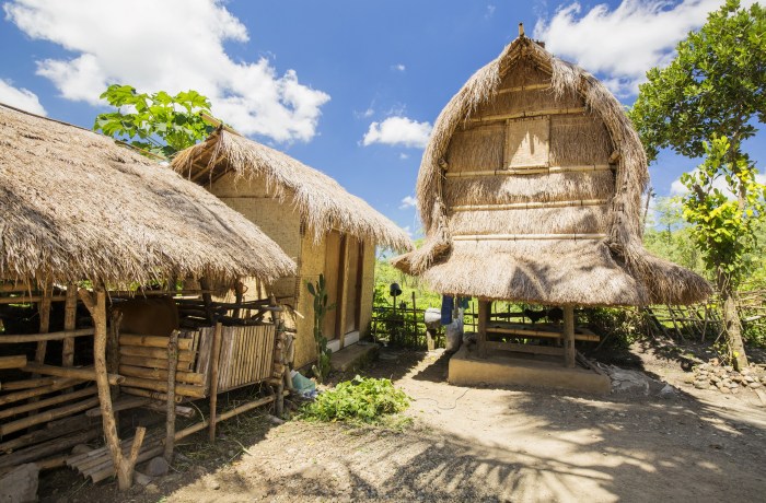 Lombok village sade sasak aquino