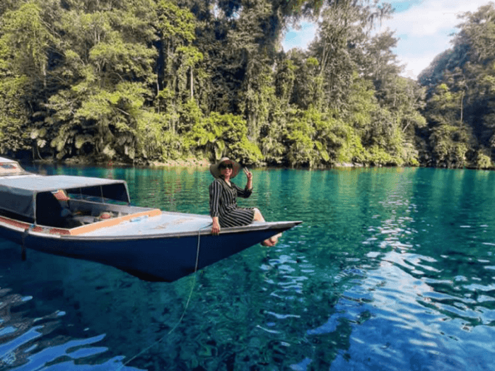 Cermin danau labuan