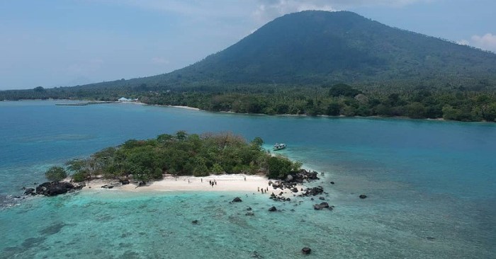 Pulau sebesi wisata lampung krakatau evi