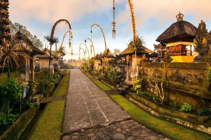 Penglipuran desa penjor balinese panglipuran unik hanya terbersih galungan