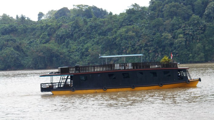 Mahakam river cruise days tours indonesia cascade