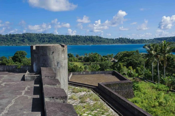 Banda islands diving divers information