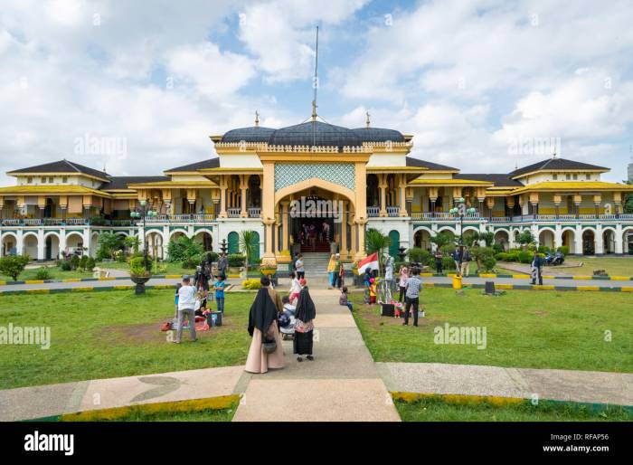 Maimun palace medan sumatra north beauty court istana deli