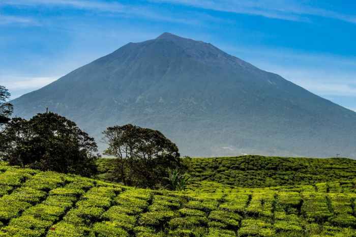 Kerinci mount sumatra volcano