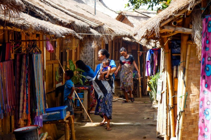 Lombok sade village sasak kuta things should near