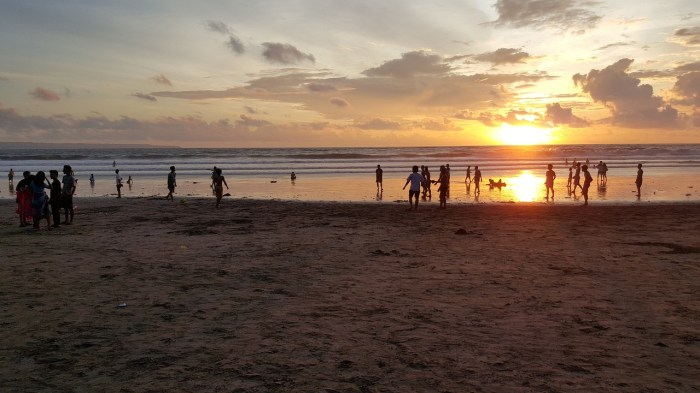 Kuta bali beach pantai sunset indonesia di