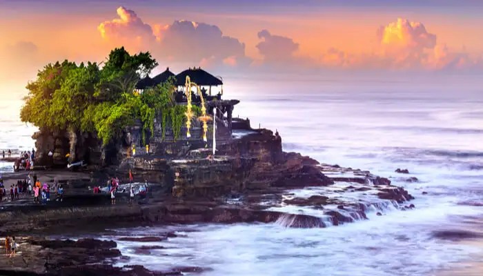 Bali temples tanah wisata destinasi religi tabanan hindu lokal belur wisatawan babak menyesal gegara pariwisata corona